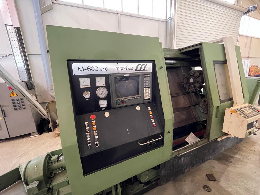 دستگاه تراش CNC